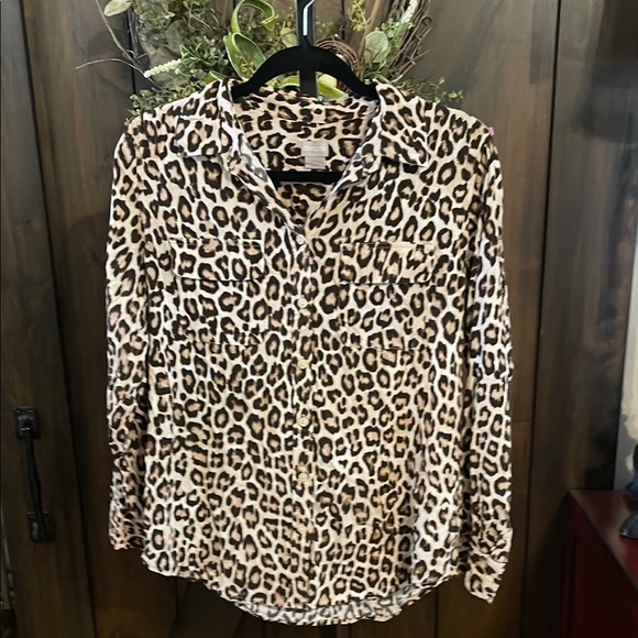 Chico's Tops - Chico’s Leopard Print Women's Top- SZ 1 - EUC